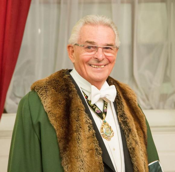 Dennis Micheal Surgeon